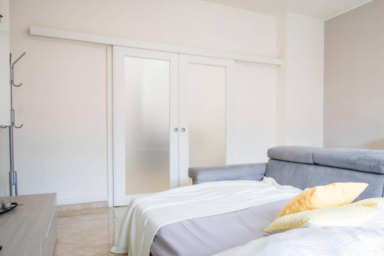 Altido Lovely Apt For 6 Located In Vibrant Gallaratese Milan Exterior photo